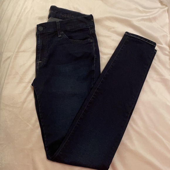 7 for All Mankind. The Skinny Size 28. Like New! - Picture 5 of 5
